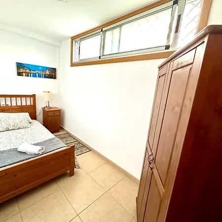 Charming 3 Bedroom Apartment Playa de San Juan  Exterior photo