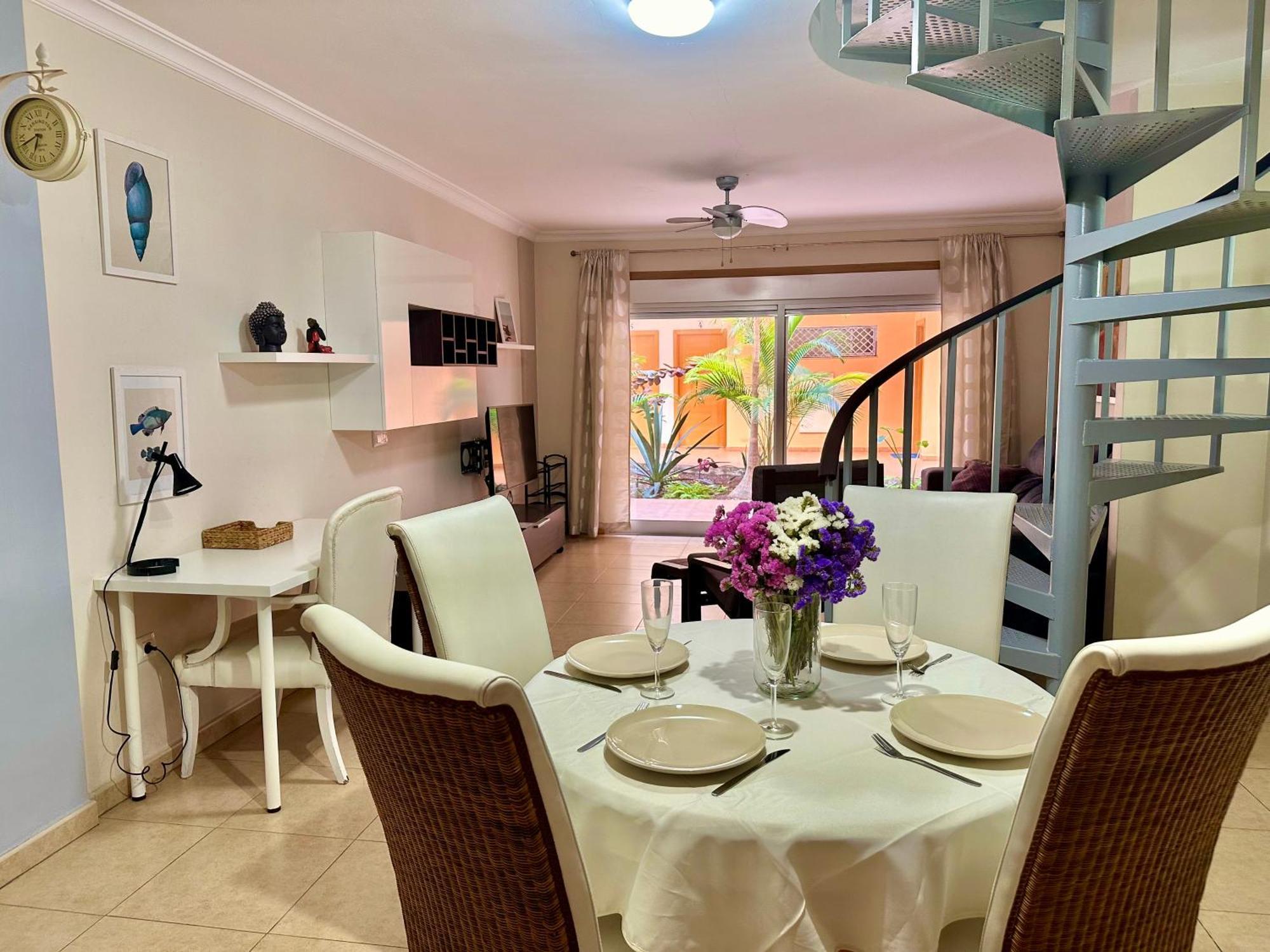 Charming 3 Bedroom Apartamento Playa de San Juan (Tenerife)